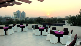 MI Casa Serviced Suites, Haryana - Dinning Table